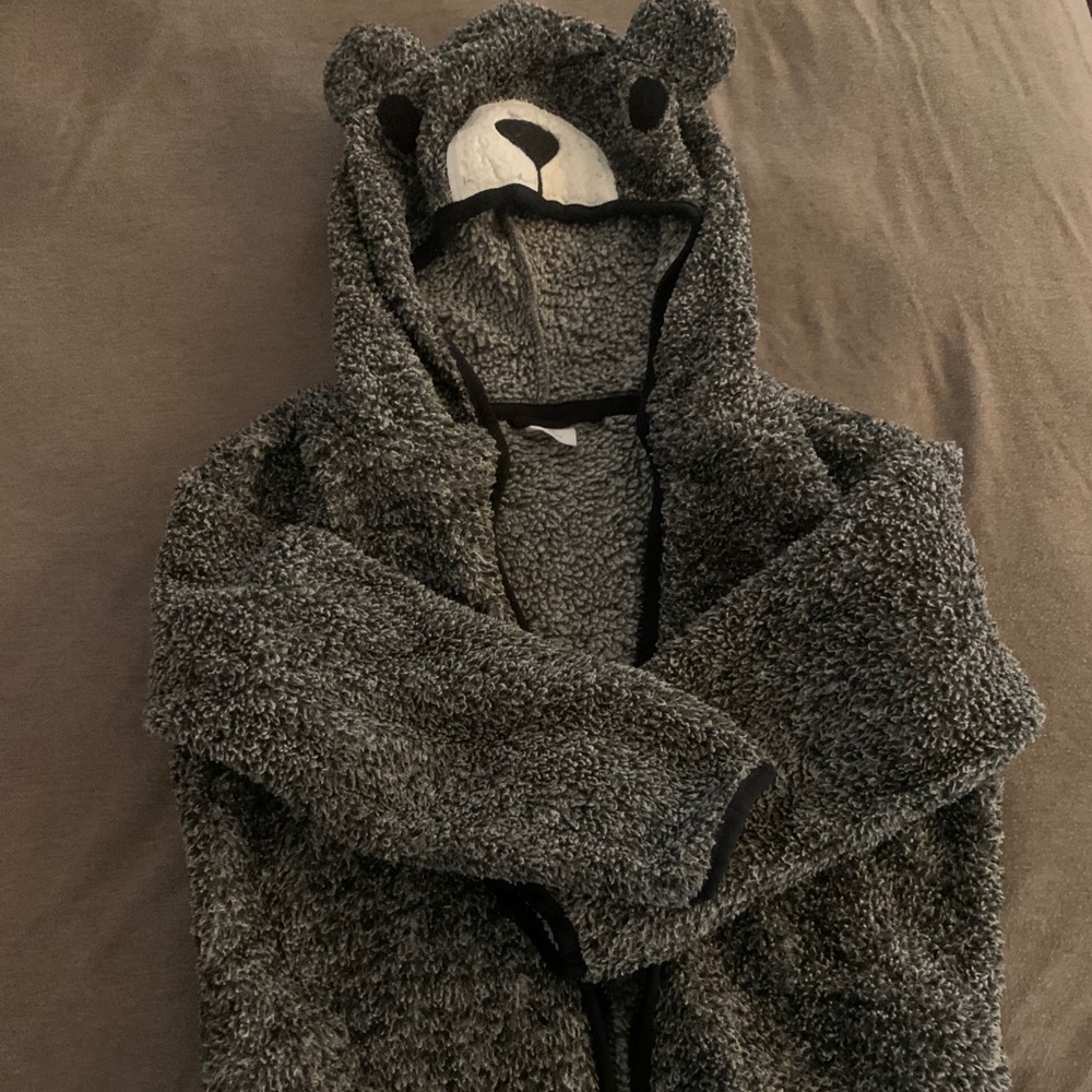 Gymboree cute bear sweatshirt